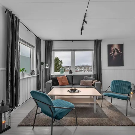 Apartment I Med En Fantastisk Utsikt Over Tromso Sentrum *