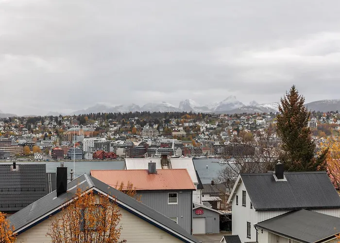 Apartment I Med En Fantastisk Utsikt Over Tromso Sentrum *